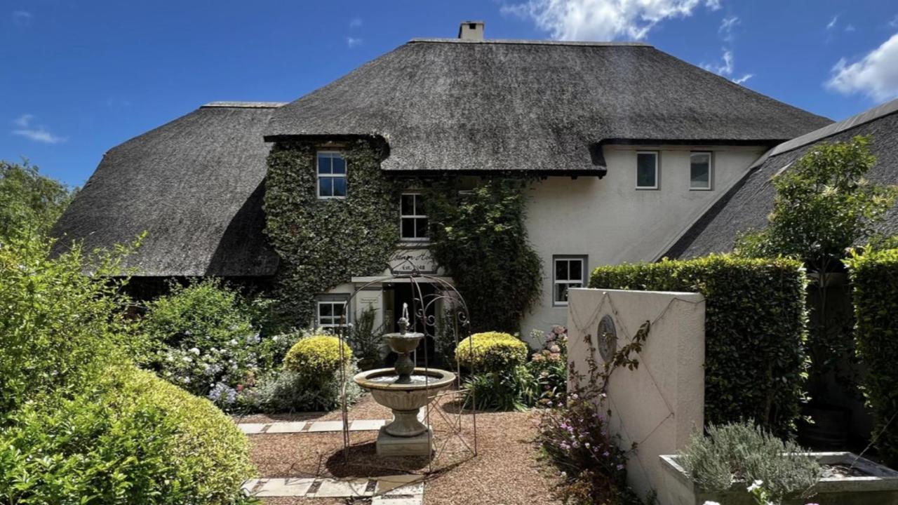 In The Vine Country Manor Guesthouse ステレンボッシュ エクステリア 写真