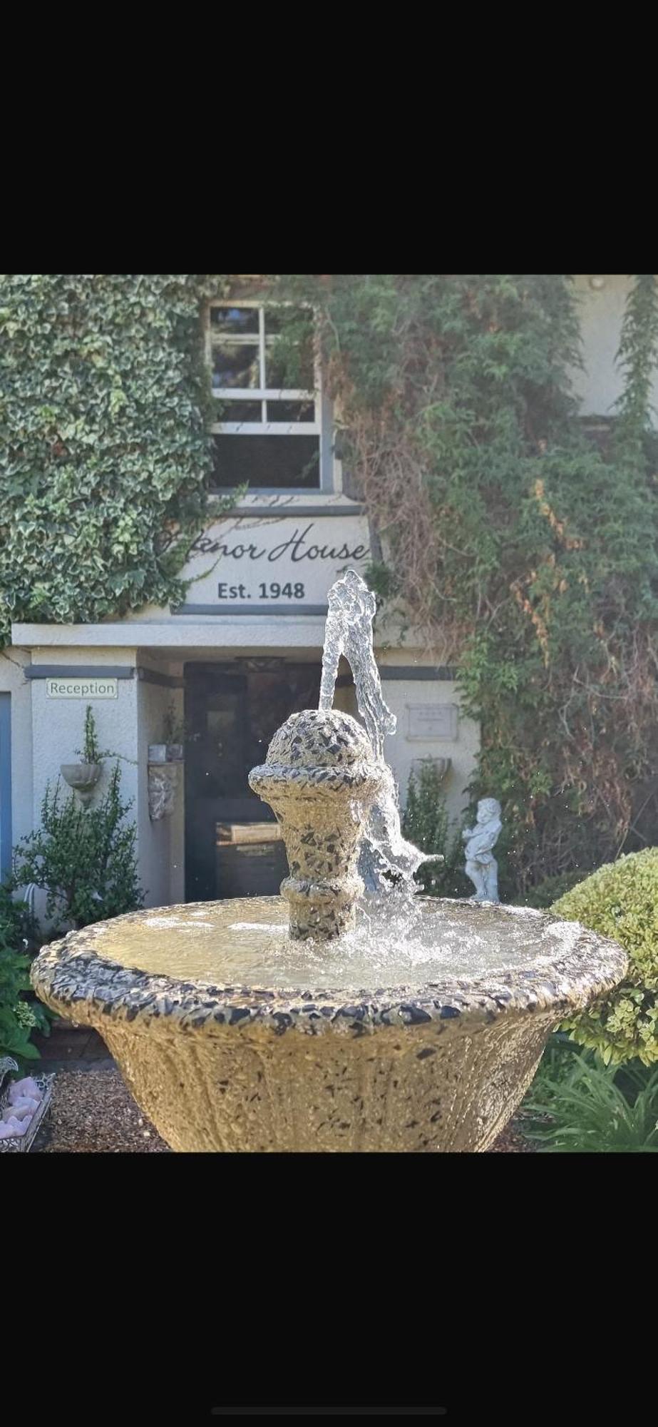 In The Vine Country Manor Guesthouse ステレンボッシュ エクステリア 写真